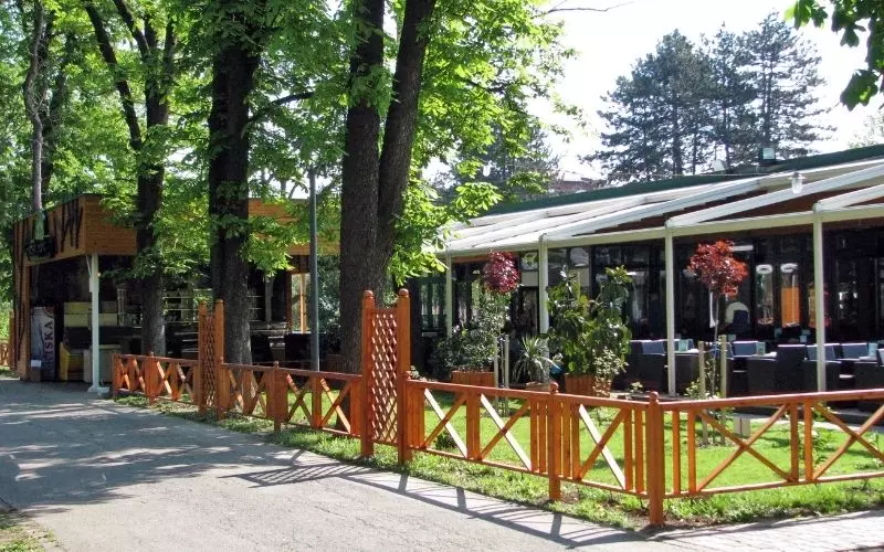  Restoran Gradski Park